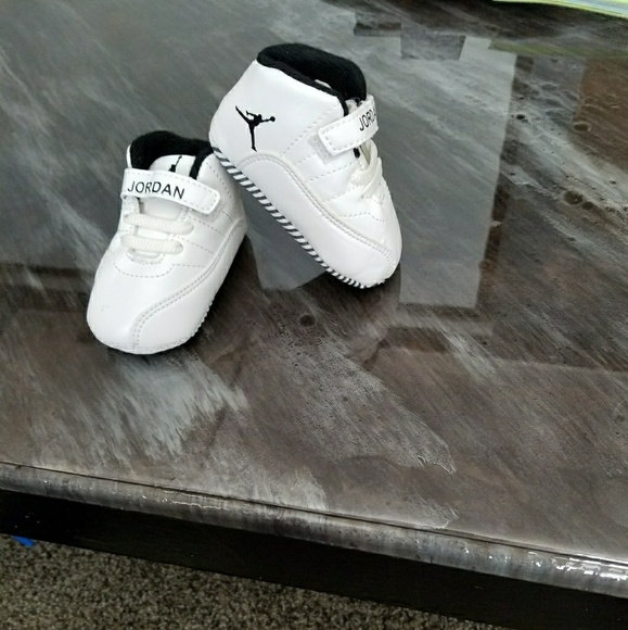 jordan retro crib shoes